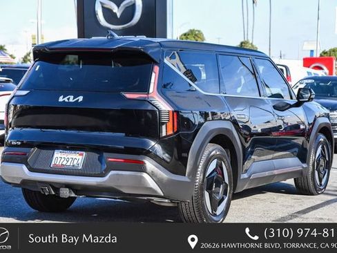 Used 2024 Kia EV9 Light image 8