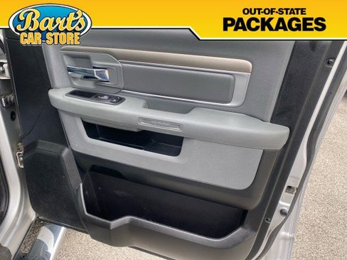 Used 2018 RAM 1500 Classic SLT AWD/4WD image 13