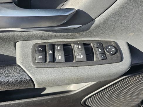 Used 2023 RAM 1500 Big Horn AWD/4WD image 19