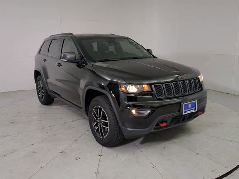 Used 2020 Jeep Grand Cherokee Trailhawk w/ Trailhawk Luxury Group image 8