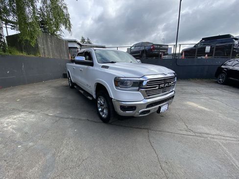 Used 2020 RAM 1500 Laramie AWD/4WD image 8