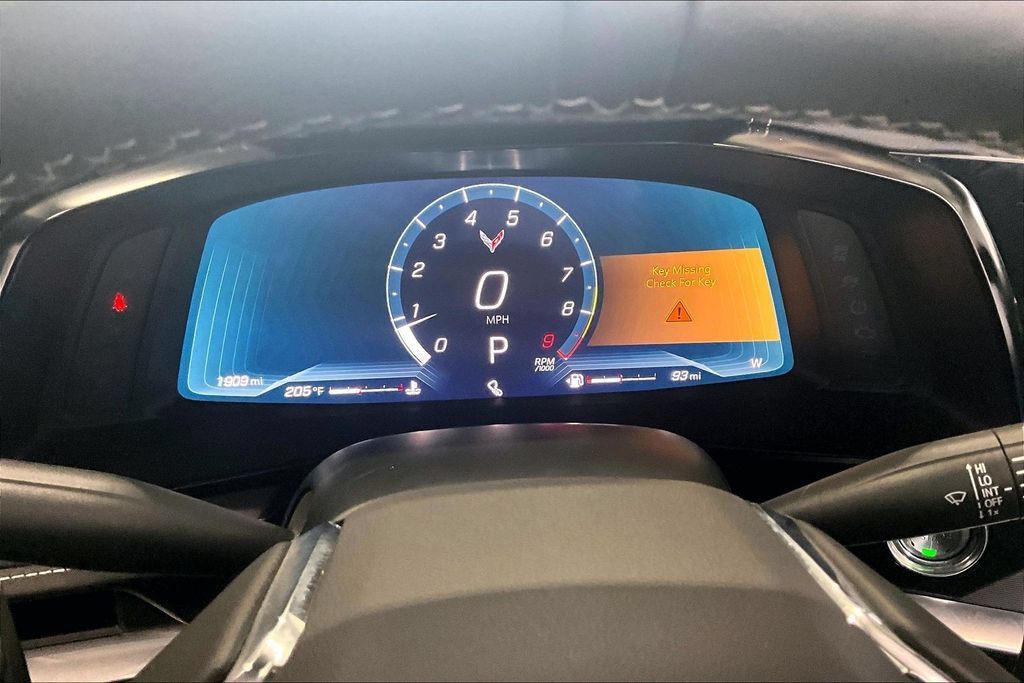 Used 2024 Chevrolet Corvette Z06 RWD image 7