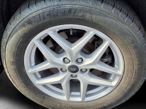 Used 2024 Ford Edge SEL w/ Convenience Package AWD/4WD image 8