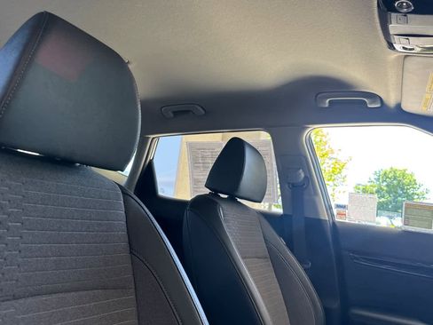 Used 2022 Kia Seltos S FWD image 17