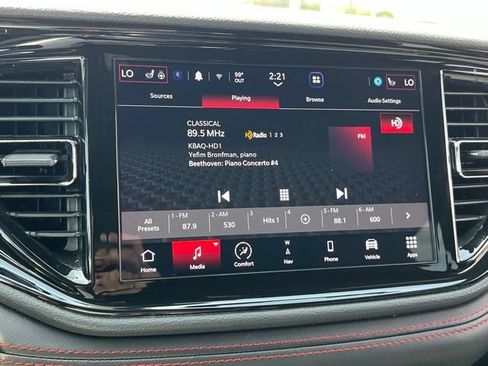 Certified 2025 Dodge Durango GT AWD/4WD image 18