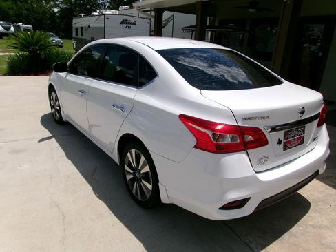 Used 2019 Nissan Sentra SV w/ Special Edition Package image 7