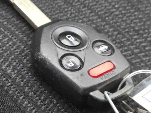 Used 2013 Subaru Legacy 2.5i image 31