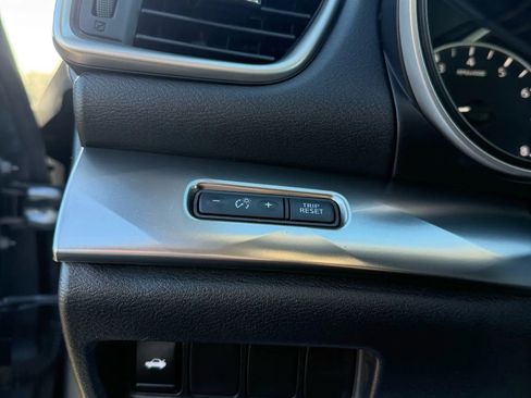 Used 2022 Nissan Maxima SV w/ Floor Mat Group image 21