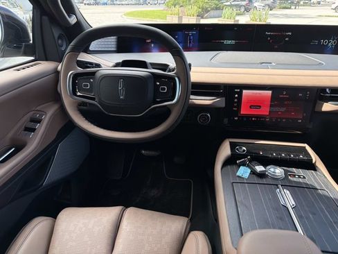 New 2026 Lincoln Navigator L Black Label AWD/4WD image 25