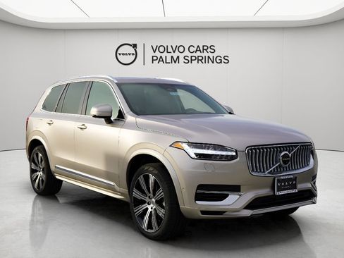 New 2025 Volvo XC90 T8 Plus w/ Protection Package Premier AWD/4WD image 1