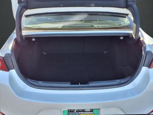 Used 2023 MAZDA MAZDA3 s image 22