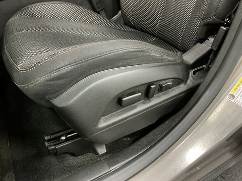Used 2012 GMC Terrain SLE FWD image 16