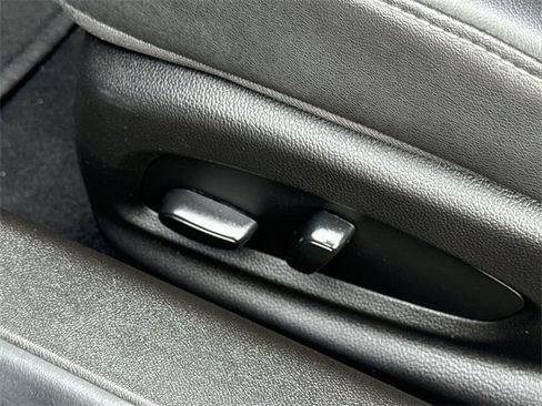 Used 2022 Chevrolet Camaro LT w/ RS Package image 31