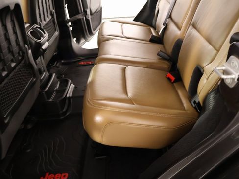 Used 2021 Jeep Wrangler Unlimited Rubicon image 13