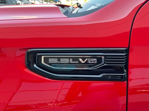 Used 2025 GMC Sierra 1500 Elevation w/ X31 Off-Road Package AWD/4WD image 7