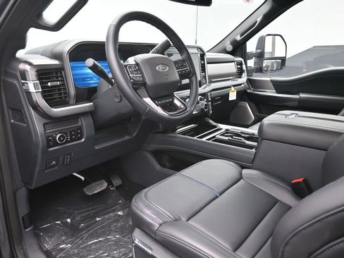 New 2026 Ford F450 Platinum image 19