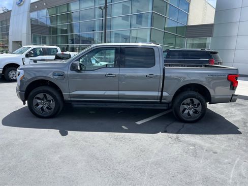 Used 2025 Ford F150 Lightning Lariat w/ Max Trailer Tow Package AWD/4WD image 12