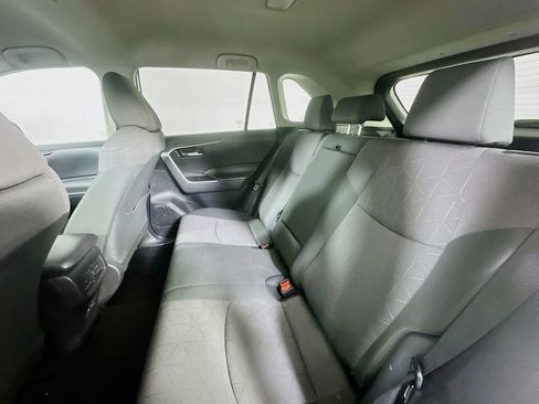 Used 2024 Toyota RAV4 XLE AWD/4WD image 14