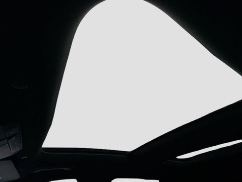 Used 2020 Mercedes-Benz GLC 63 AMG 4MATIC image 23