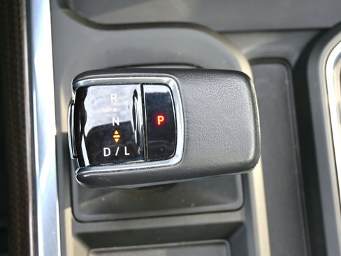 Used 2022 Chevrolet Silverado 1500 LT Trail Boss w/ LT Trail Boss Premium Package image 25