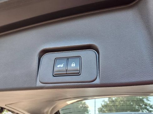 Used 2023 Nissan Rogue SL w/ SL Premium Package FWD image 26