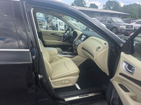 Used 2020 INFINITI QX60 Luxe w/ Sensory Package FWD image 11