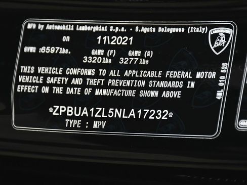 Used 2022 Lamborghini Urus AWD/4WD image 24