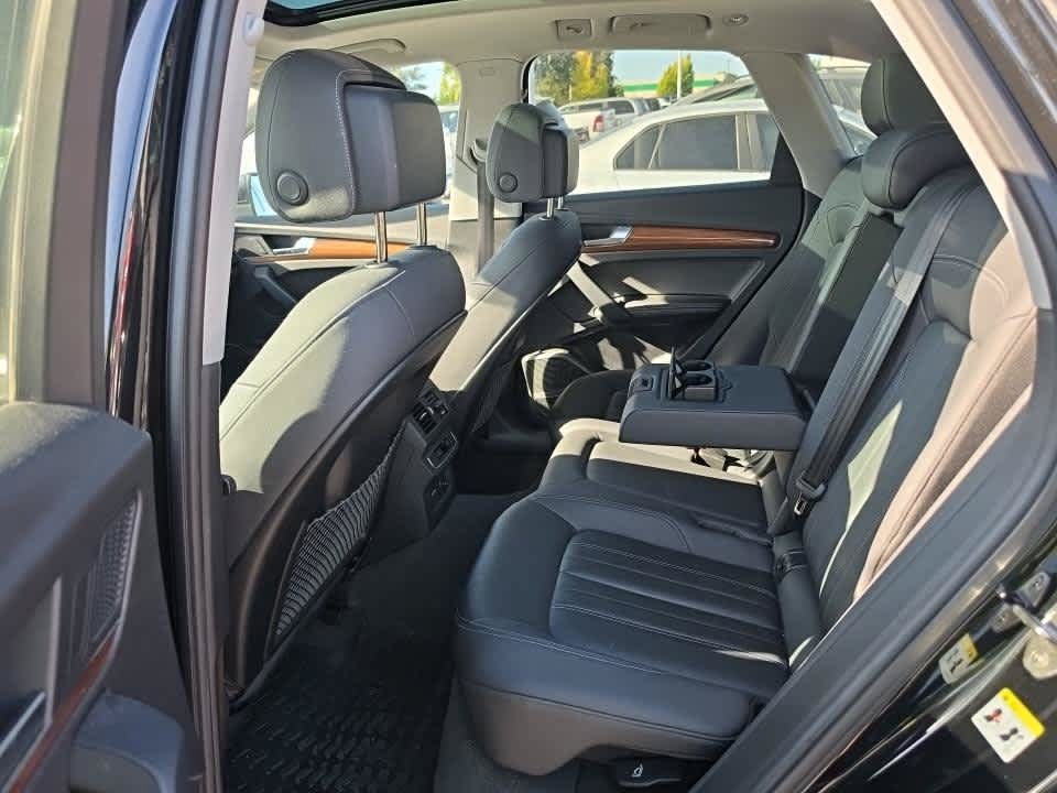 Used 2023 Audi Q5 2.0T Premium Plus w/ Premium Plus Package AWD/4WD image 9