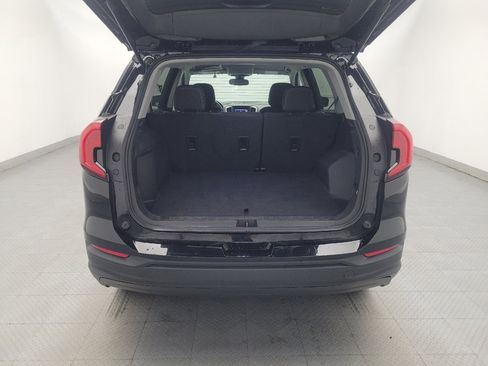 Used 2024 GMC Terrain SLE AWD/4WD image 29