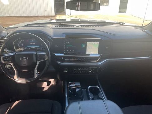 Used 2024 Chevrolet Silverado 1500 RST AWD/4WD image 4