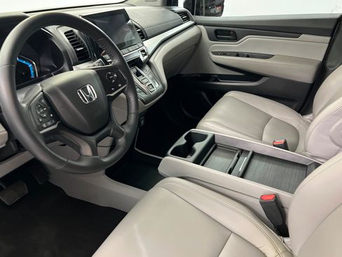 Used 2024 Honda Odyssey EX-L image 16