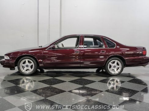 Used 1996 Chevrolet Impala SS RWD image 2