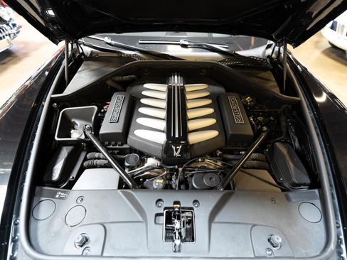 Used 2020 Rolls-Royce Dawn image 85