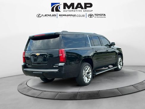 Used 2017 Chevrolet Suburban Premier AWD/4WD image 5
