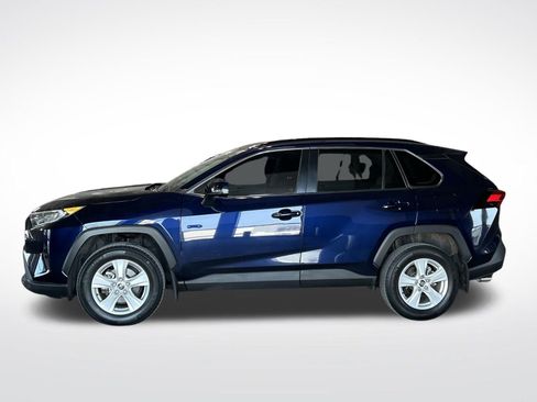 Used 2020 Toyota RAV4 XLE w/ All Weather Liner Package image 7