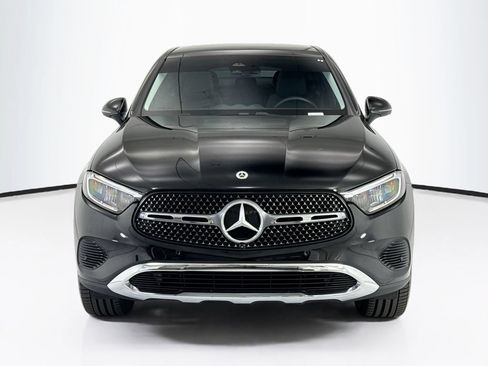 Certified 2025 Mercedes-Benz GLC 300 4MATIC image 2