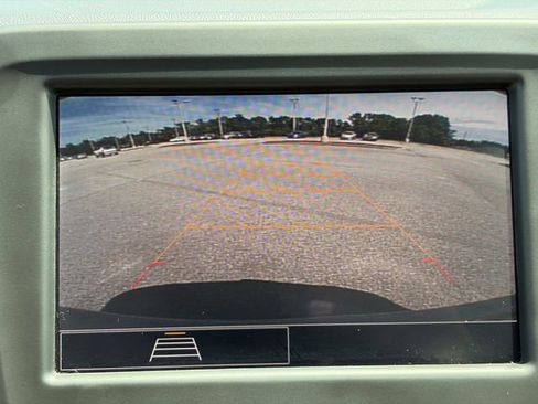 Used 2024 Chevrolet Equinox LT FWD image 27