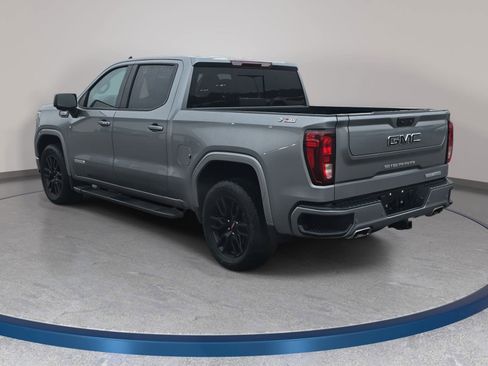 Used 2025 GMC Sierra 1500 Elevation w/ Elevation Premium Package AWD/4WD image 7