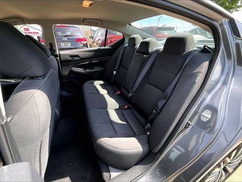 Used 2025 Nissan Altima 2.5 SV FWD image 22