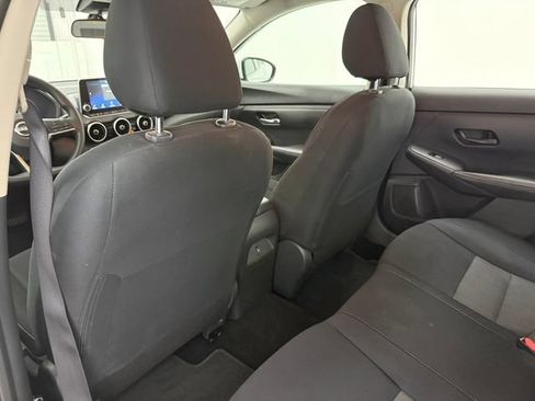 Used 2024 Nissan Sentra SV FWD image 30