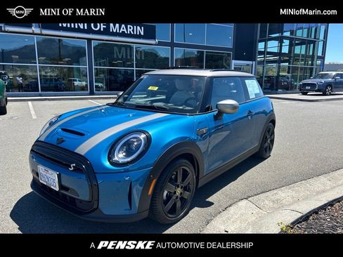 Used 2024 MINI Cooper SE FWD image 1