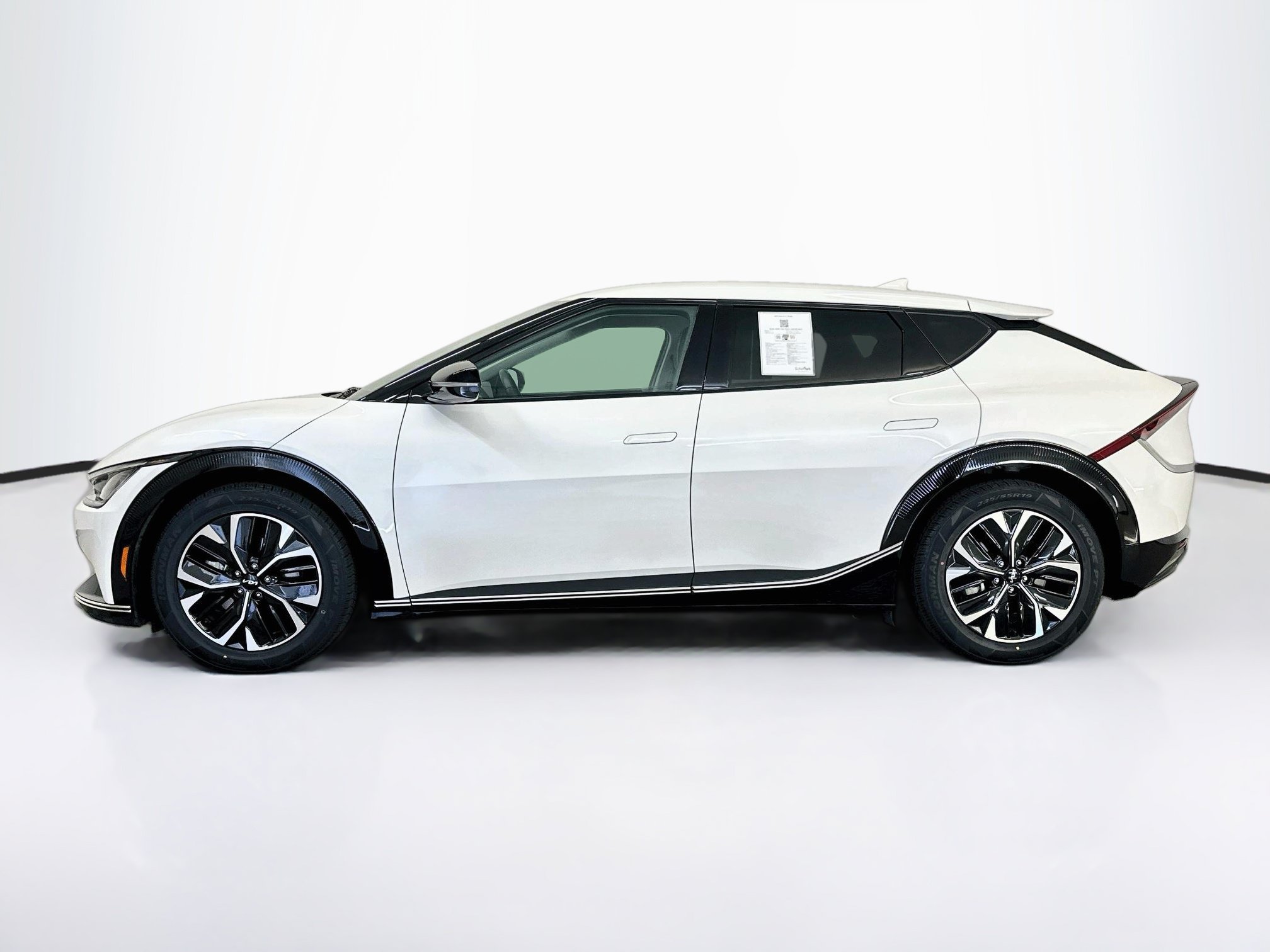Used 2024 Kia EV6 Wind AWD/4WD image 4
