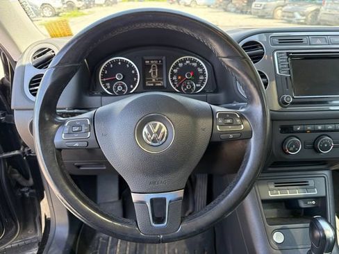 Used 2017 Volkswagen Tiguan Wolfsburg Edition FWD image 21
