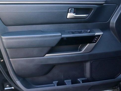 Used 2022 Toyota Tundra Limited image 9