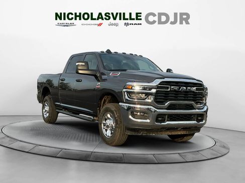 New 2026 RAM 2500 Tradesman AWD/4WD image 8