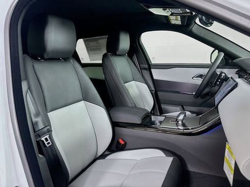 Used 2026 Land Rover Range Rover Velar Dynamic SE image 28