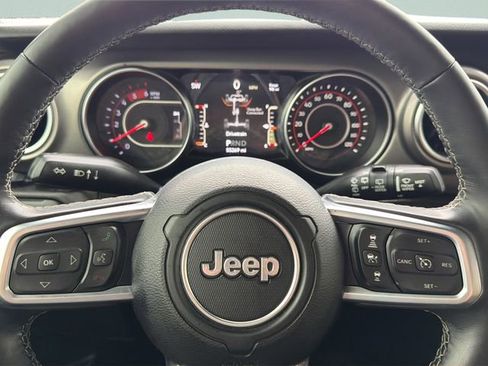 Used 2021 Jeep Wrangler Unlimited Rubicon w/ Dual Top Group image 25