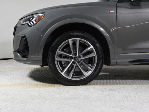 Used 2025 Audi Q3 2.0T Premium w/ Convenience Package image 23
