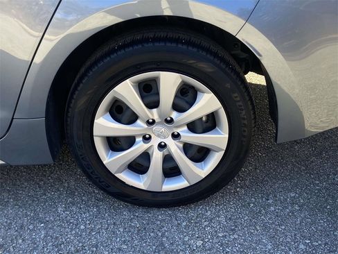 Used 2025 Toyota Corolla LE image 8