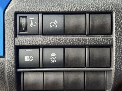 Certified 2025 Toyota Tacoma TRD Sport AWD/4WD image 17